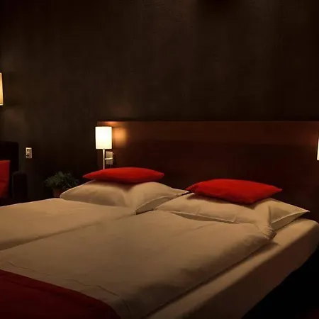 Hof - & Hotel 3*